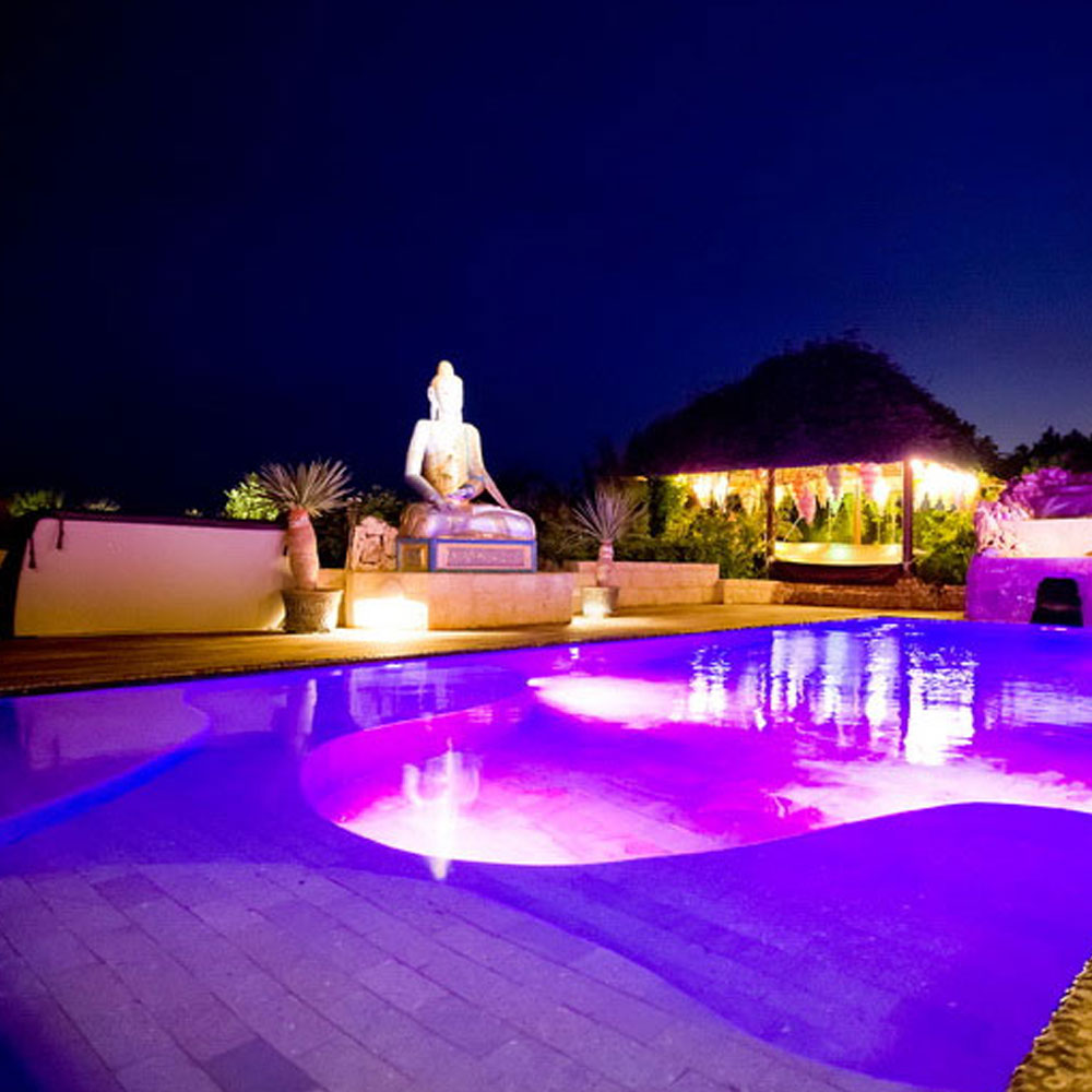 Logo en slogan Ibizaaah.com - impressie